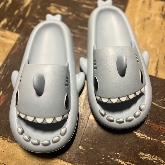 Cute Shark Slippers in Light Blue - Picture 5 of 7